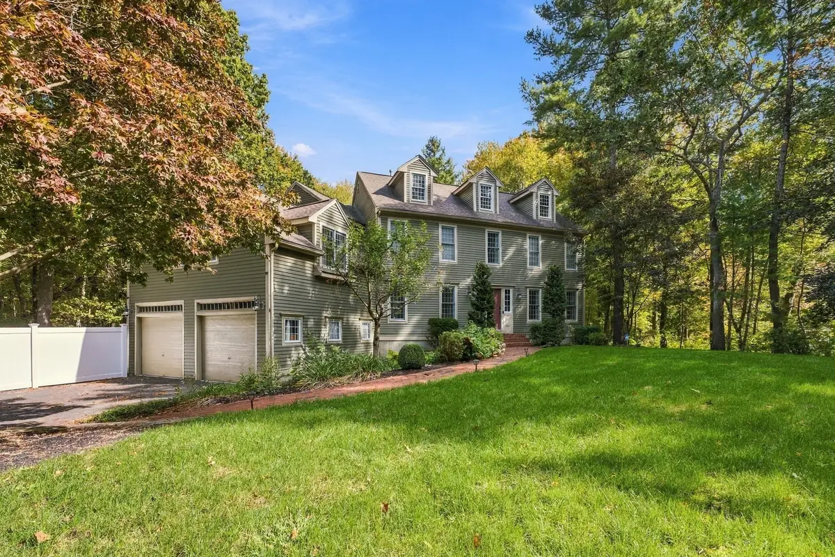 7 Washburn St, Norton, MA 02766 - #1