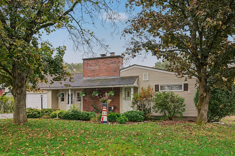 2 Karen Ln, Southampton, MA 01073 - #2