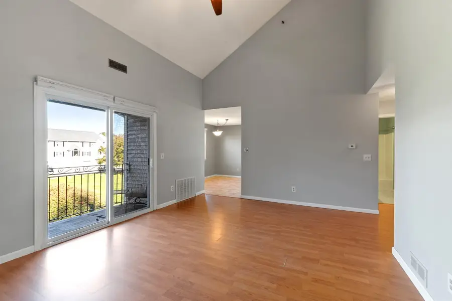 74 Tennis Plaza Rd #40, Dracut, MA 01826 - #3
