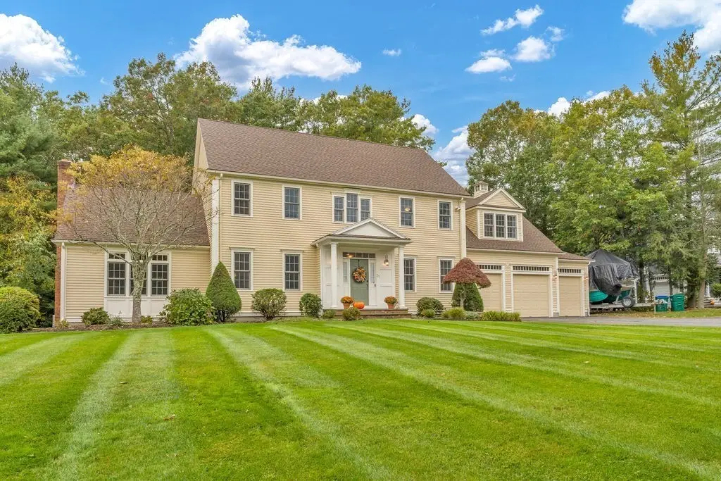 31 Forest St, Hanover, MA 02339 - #1