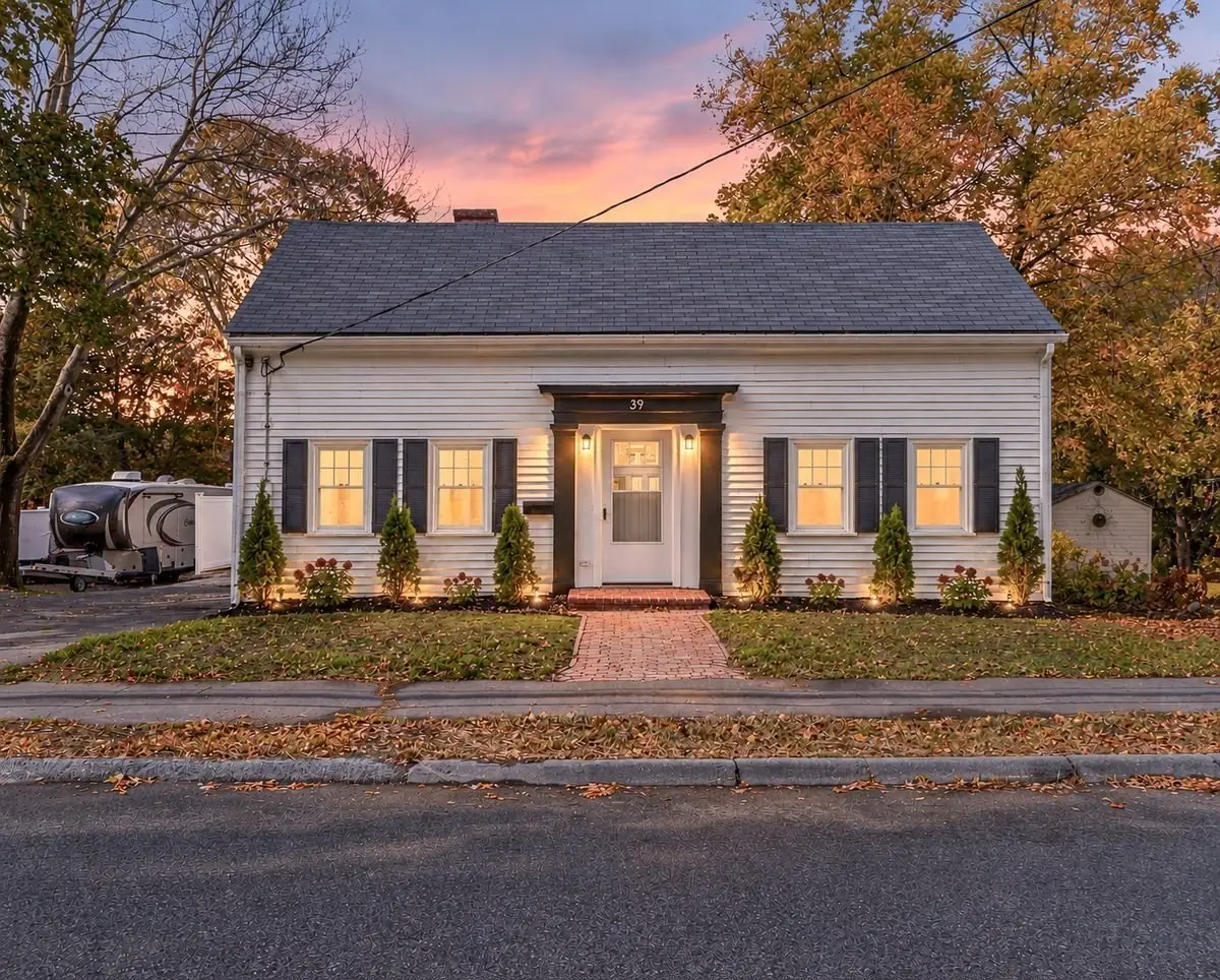 39 Forest St, Danvers, MA 01923 - #1