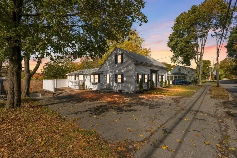 39 Forest St, Danvers, MA 01923 - #2