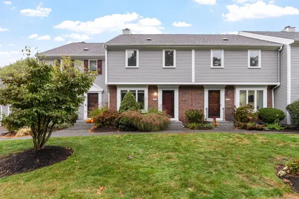 4302 Deerfield Circle #4302, Peabody, MA 01960