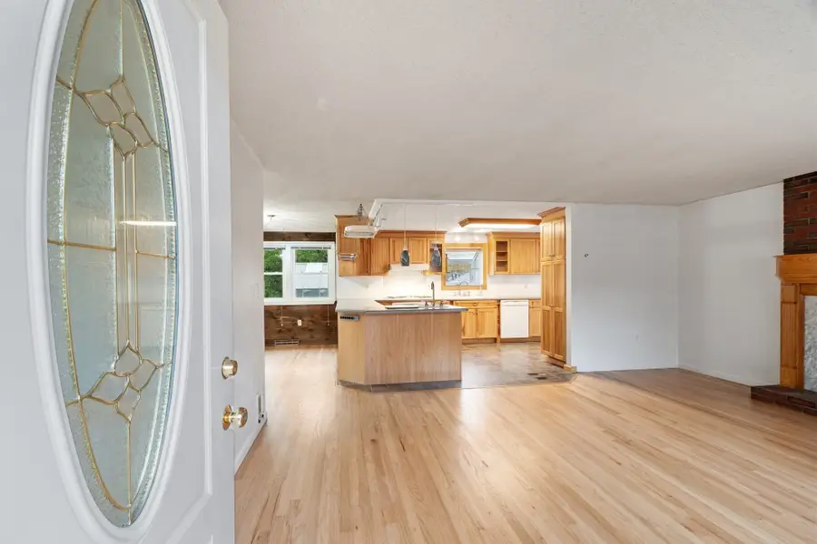 22 Doral Dr, North Chelmsford, MA 01863 - #2