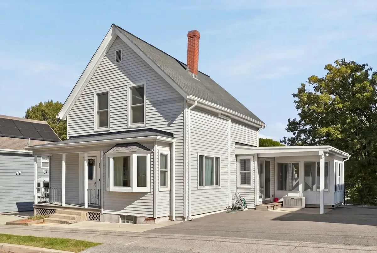 58 Webster St, Lynn, MA 01902 - #1