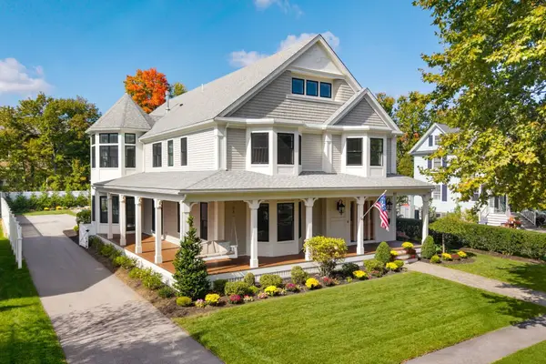 61 Warren St, Needham, MA 02492
