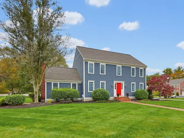 80 Harvest Ln, Bridgewater, MA 02324