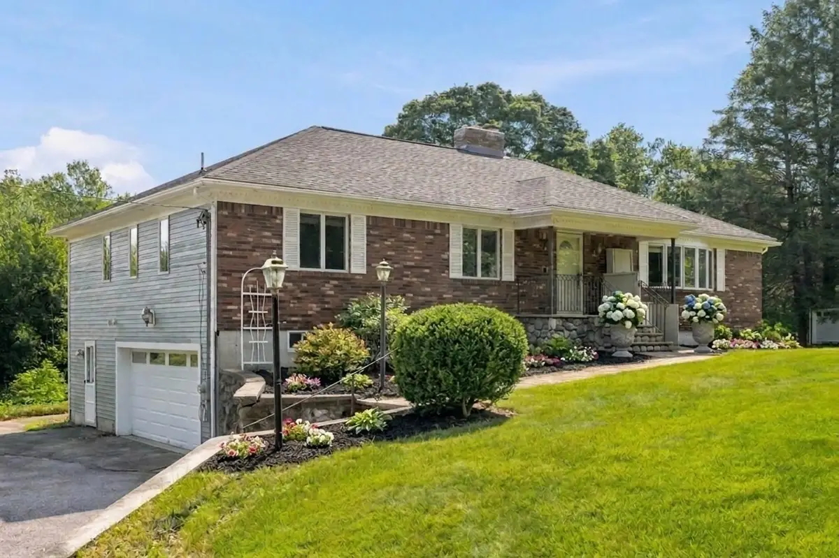 24 Uptack Rd, Groveland, MA 01834 - #1