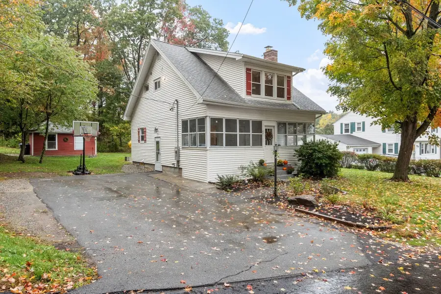 24 Dewey Ave, Boylston, MA 01505 - #2