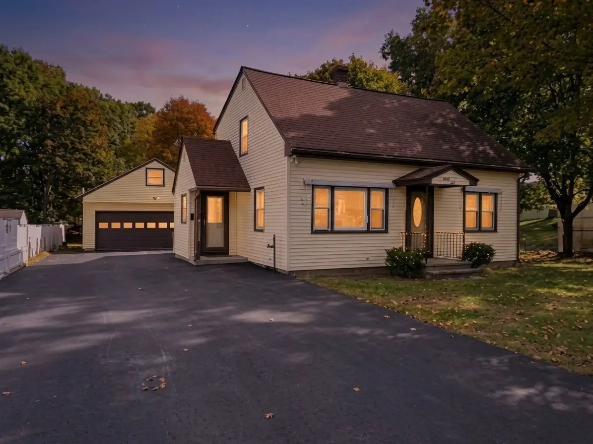 38 Plummer Park, Northbridge, MA 01588 - #1