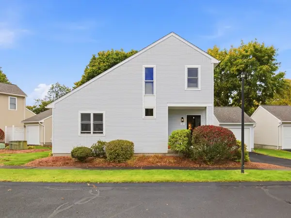 17 Curry Lane #17, Chicopee, MA 01022