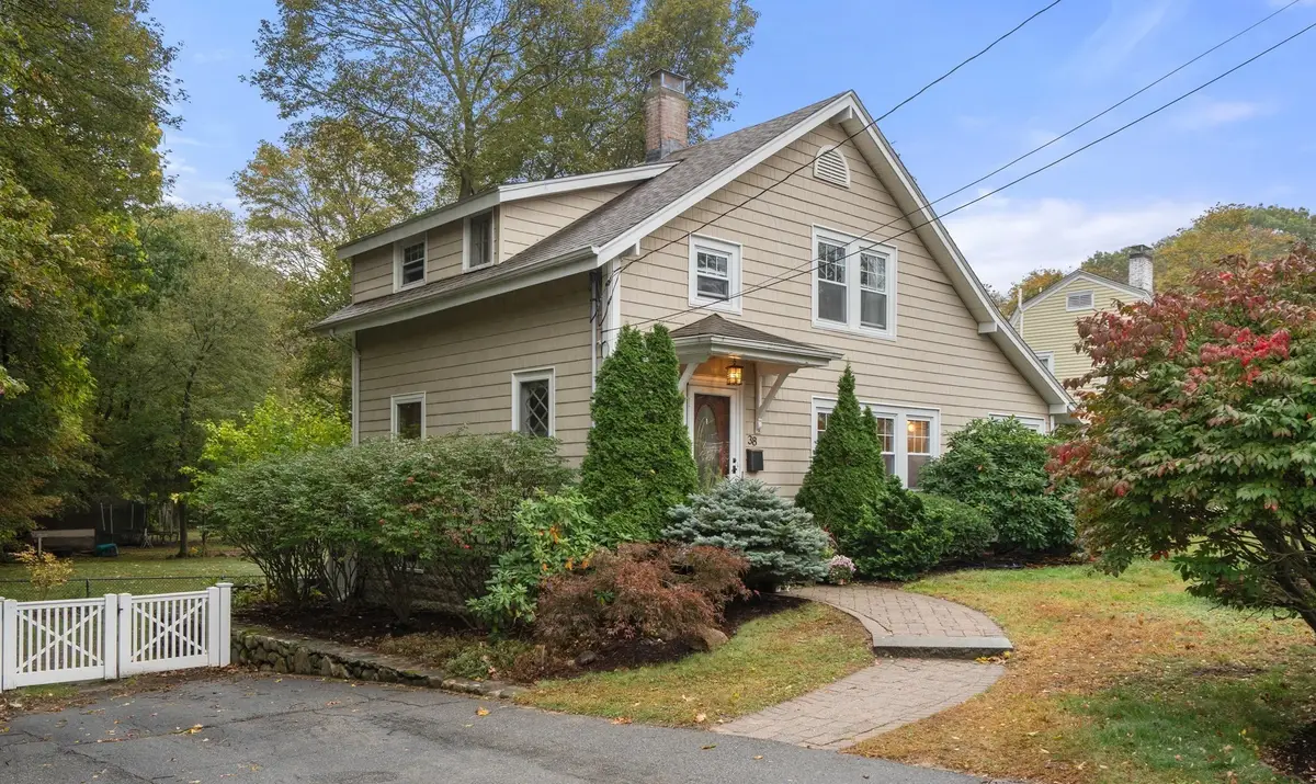 38 Lindenwood, Stoneham, MA 02180 - #1