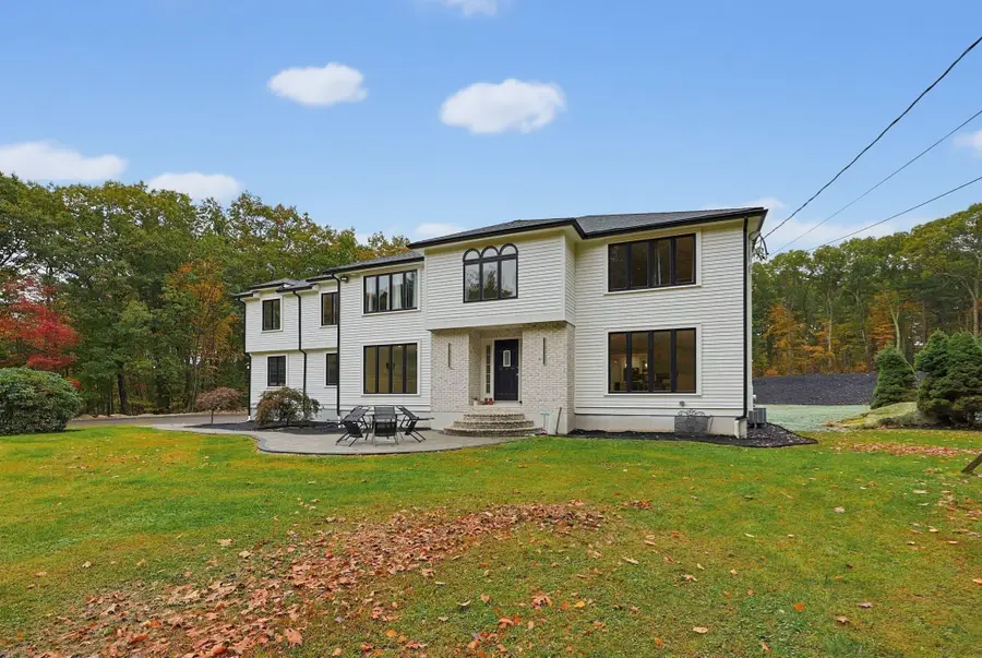 23 Bens Way- Private Rd, Hopedale, MA 01747 - #2