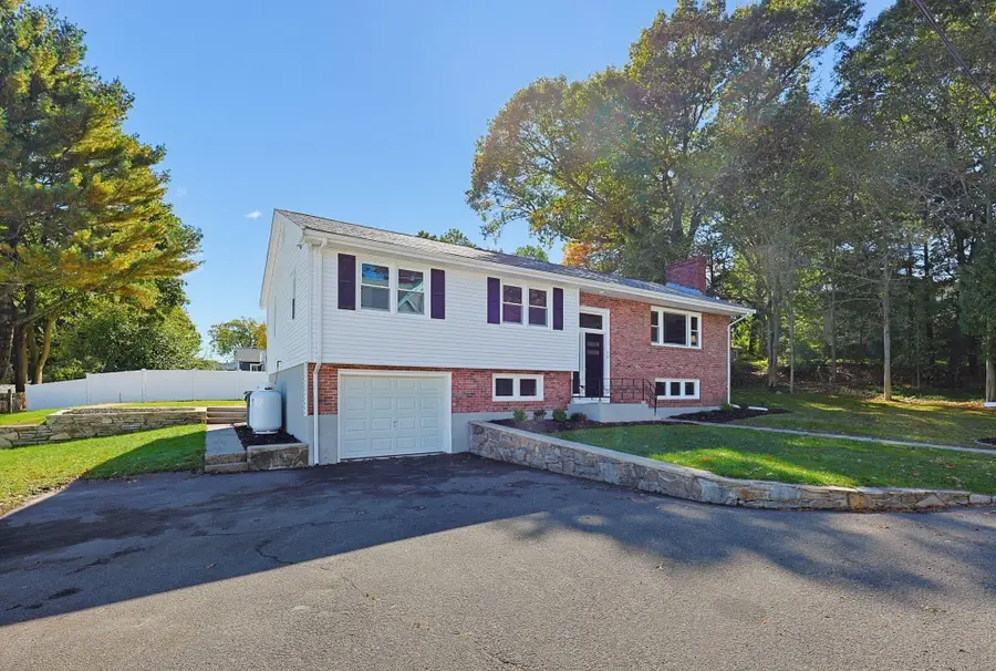 30 Taft Ln, Dedham, MA 02026 - #2