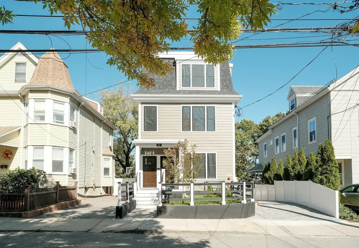 43 Boston St #A, Somerville, MA 02143 - #1