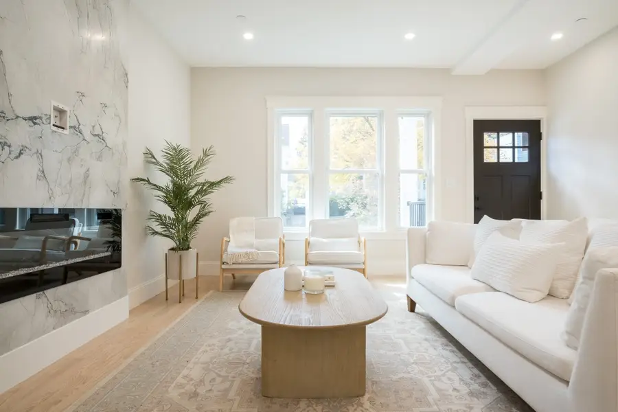 43 Boston St #A, Somerville, MA 02143 - #3