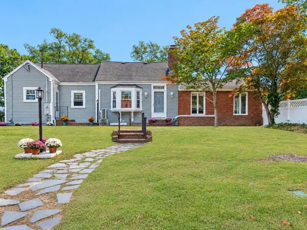 15 Hiller Ave, Fairhaven, MA 02719