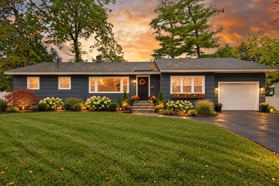 7 Moonbeam Ave., Chelmsford, MA 01824 - #2