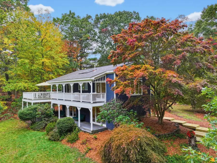 4 Hill St, Medway, MA 02053 - #2