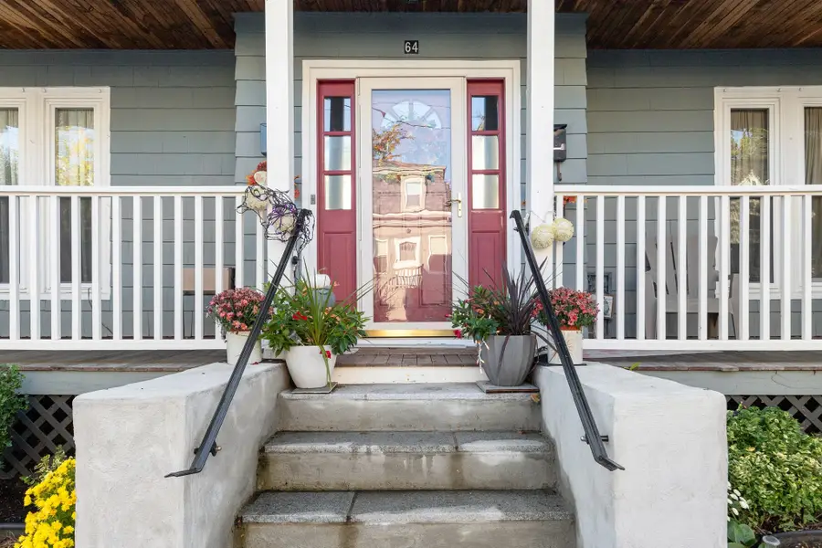 64 Pine St, Swampscott, MA 01907 - #2