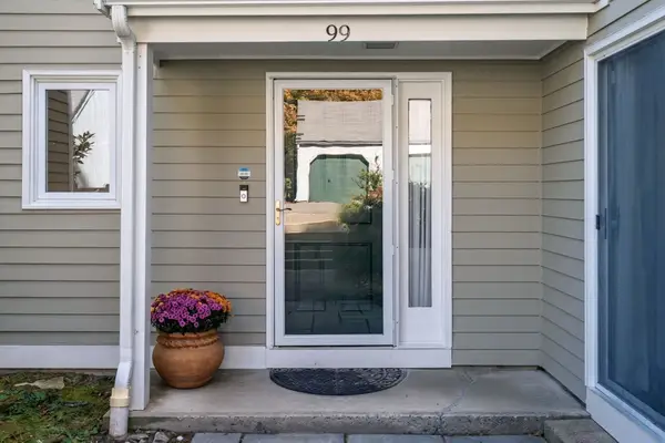 99 Fifer Lane #99, Lexington, MA 02420