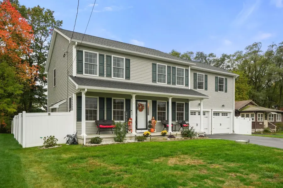 7 Snowden St, Springfield, MA 01119 - #2