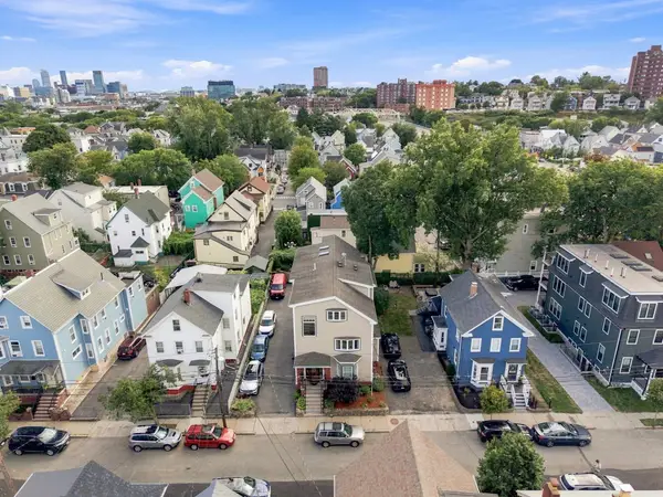 30 Everett Ave, Somerville, MA 02145