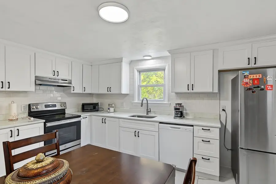 77 Progressive St, Worcester, MA 01604 - #3