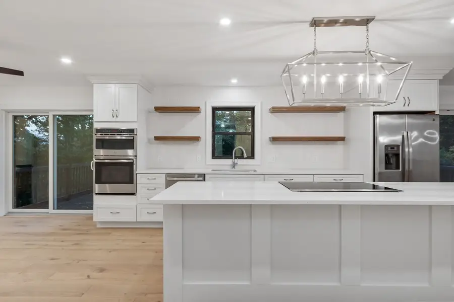 16 E Applewood Dr, Charlton, MA 01507 - #2