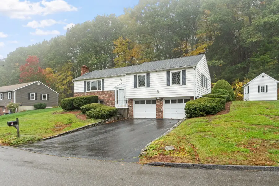 40 Wilder Ln, Leominster, MA 01453 - #3