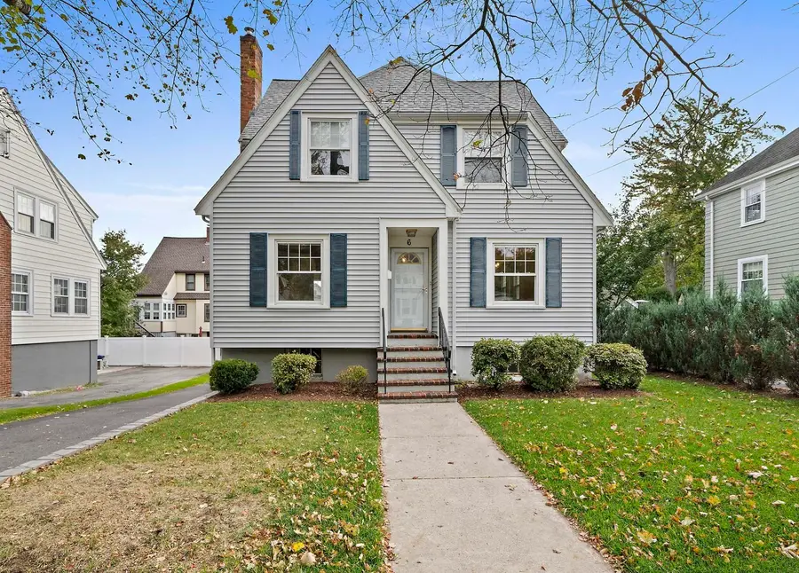 6 Rowe St, Milton, MA 02186 - #3