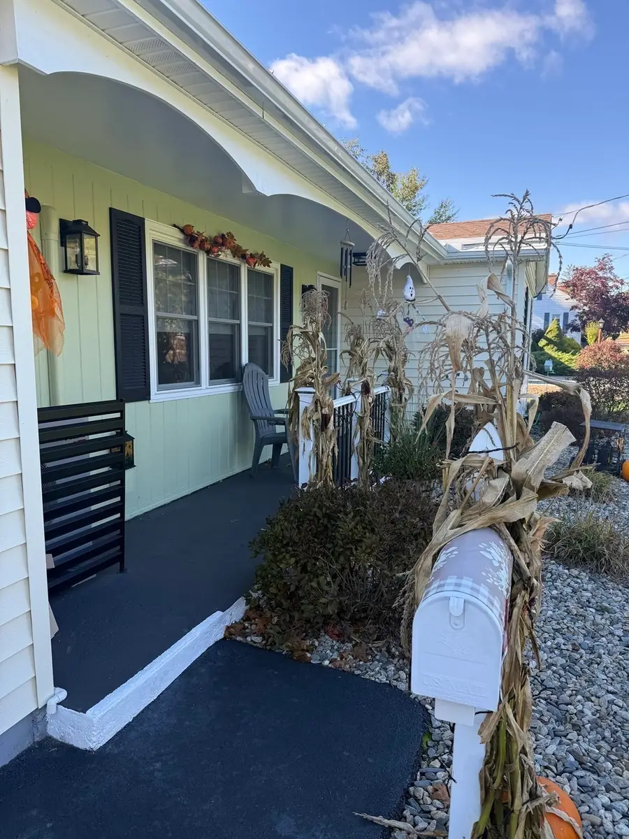 100 Montague St, Turners Falls, MA 01376 - #2