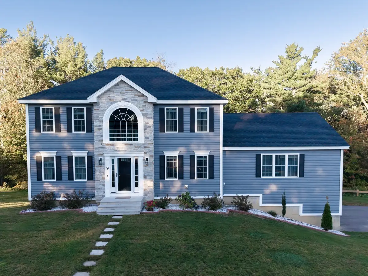 9 Arrowhead Way, Rutland, MA 01543 - #1