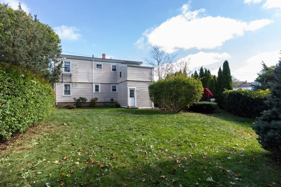 33 Stafford St, Plymouth, MA 02360 - #2