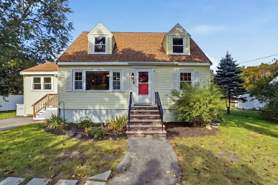 34 Andover St, Wilmington, MA 01887 - #2