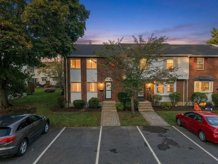 399 Pond St #D1, Braintree, MA 02184 - #2