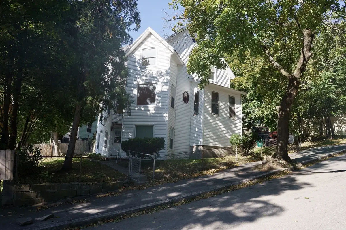 1 Wayne St, Worcester, MA 01603 - #1