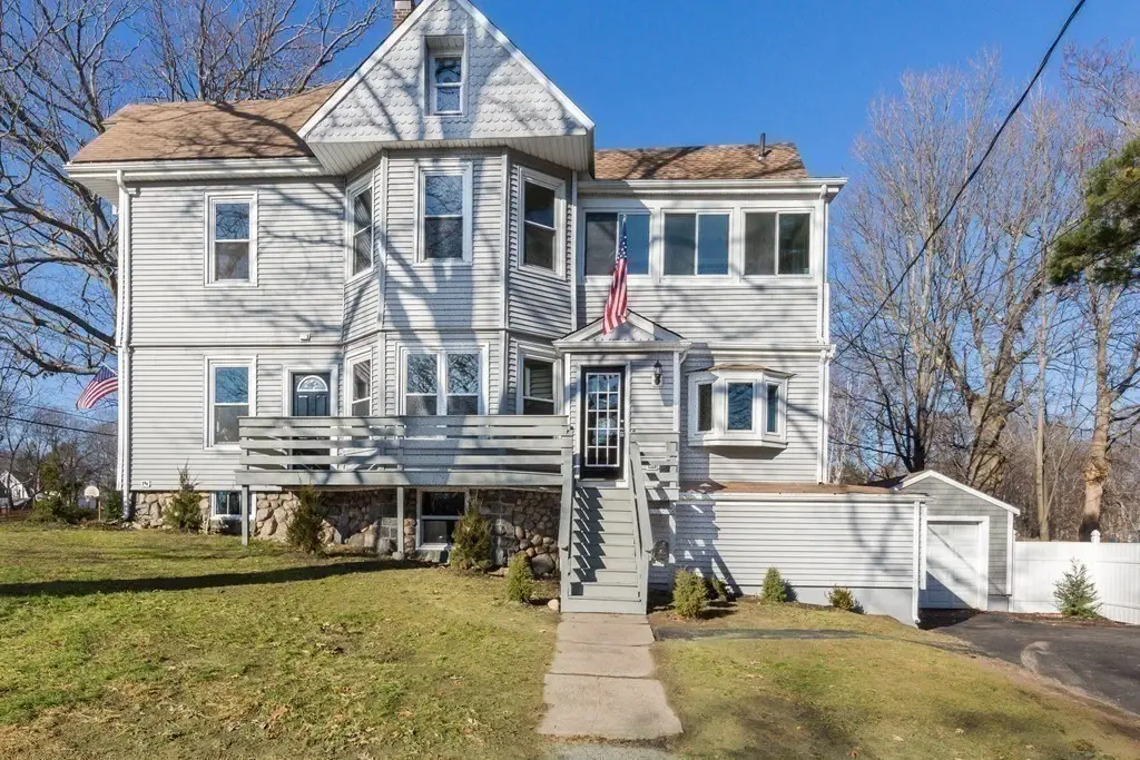 239 Howard St, Rockland, MA 02370 - #1