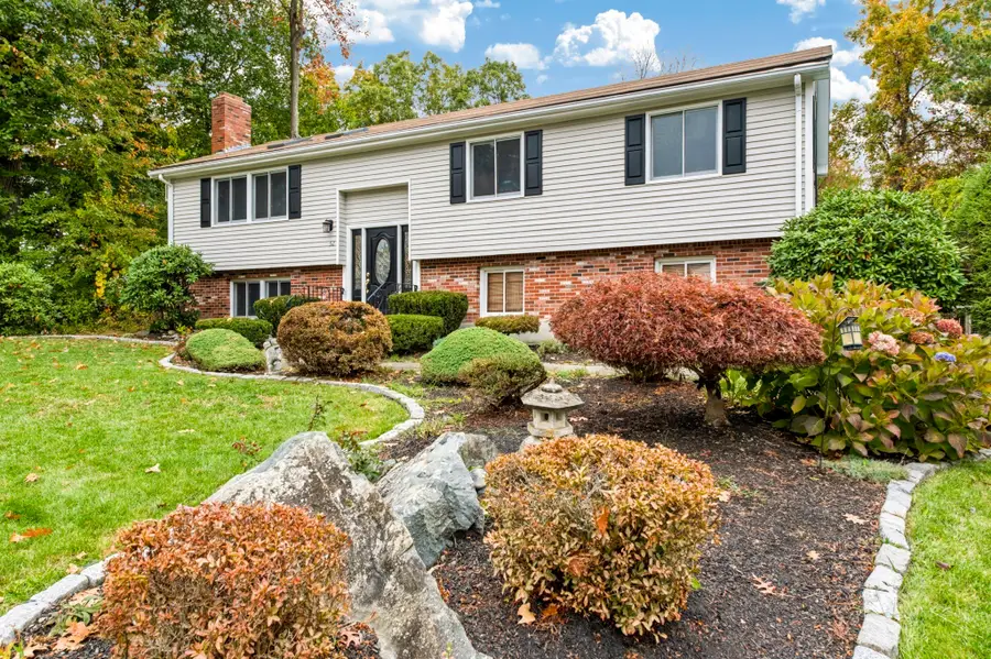 52 Tanglewood Dr, Stoughton, MA 02072 - #3