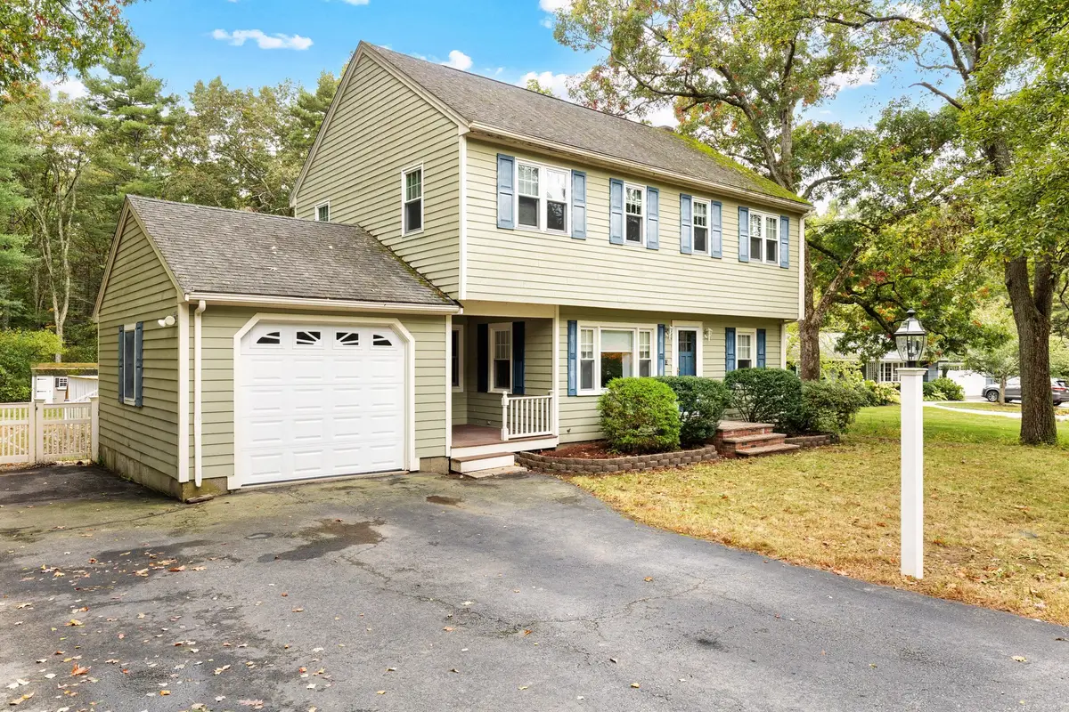 13 Walnut St, Foxboro, MA 02035 - #1