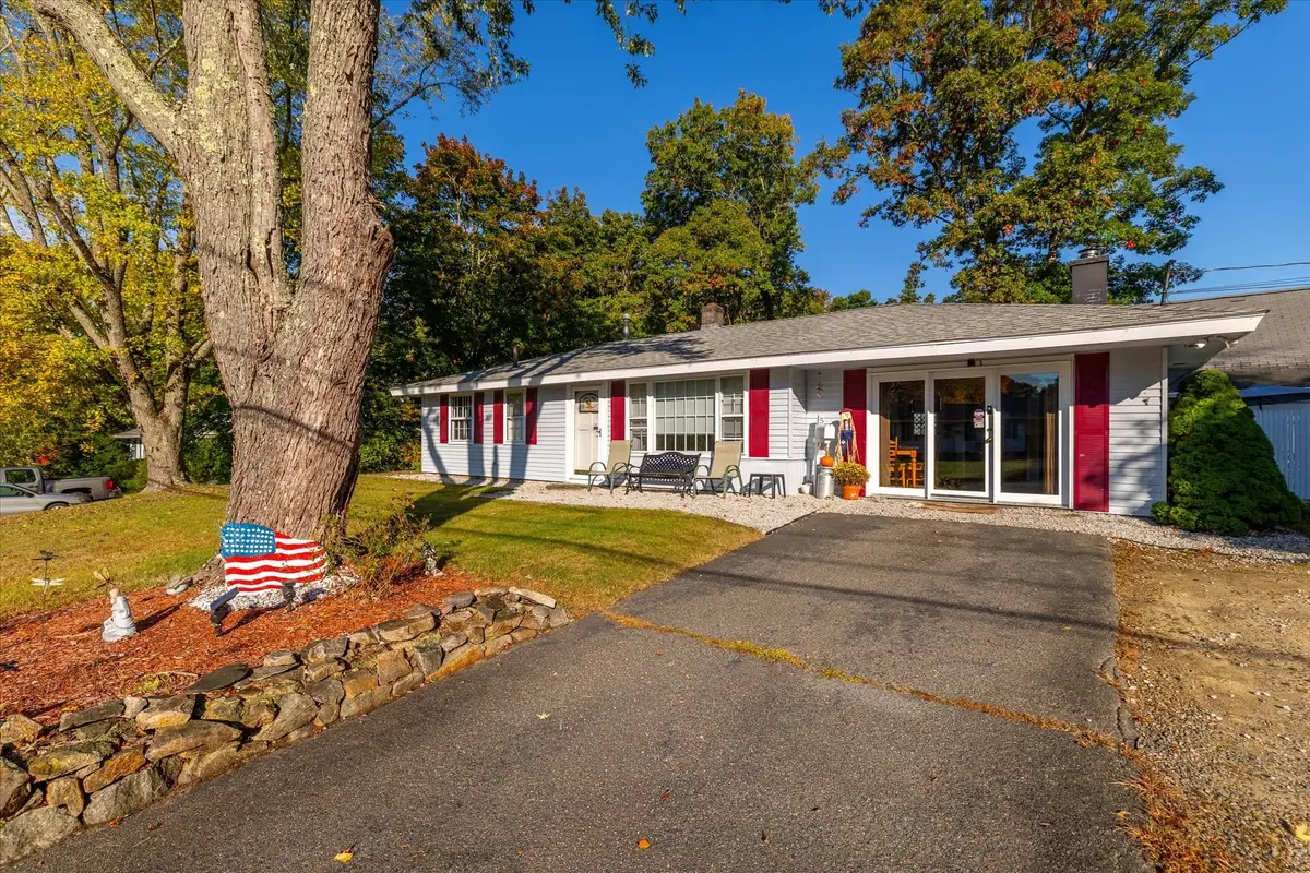 5 Caroline Drive, Bellingham, MA 02019 - #1