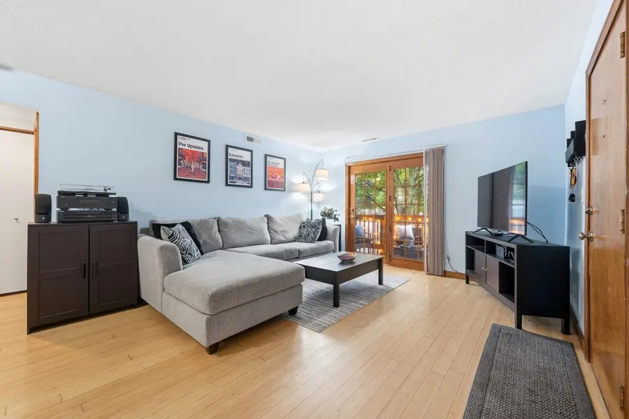371 Aiken Ave #10, Lowell, MA 01850 - #2