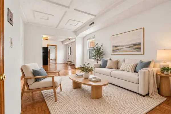85 Baxter St #3, Boston, MA 02127