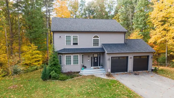 12 Gardner Ave, Sturbridge, MA 01566