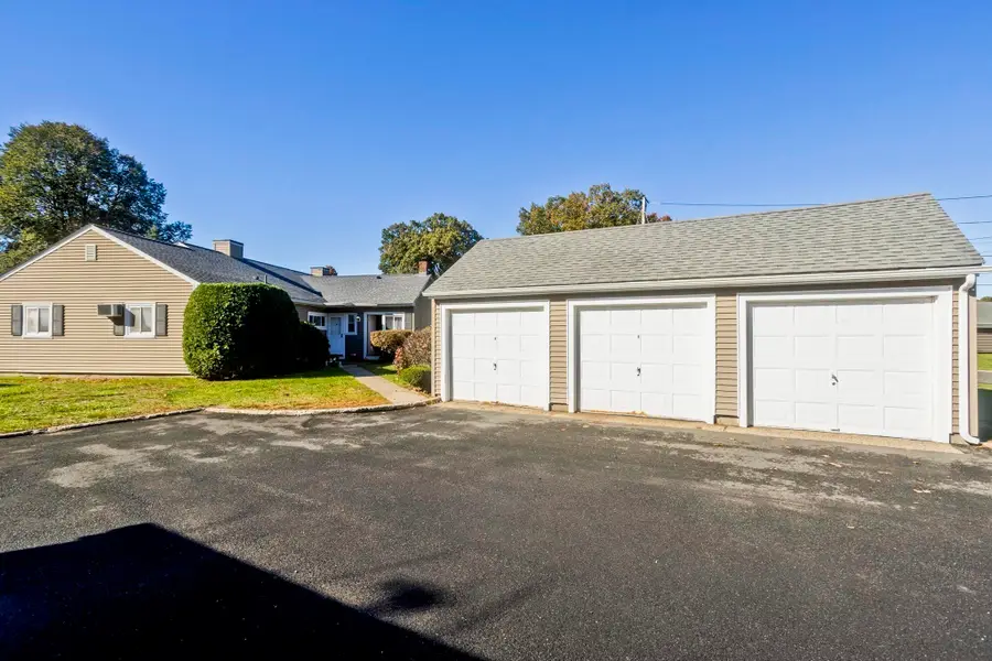 183 Applewood Drive #183, Chicopee, MA 01022 - #3