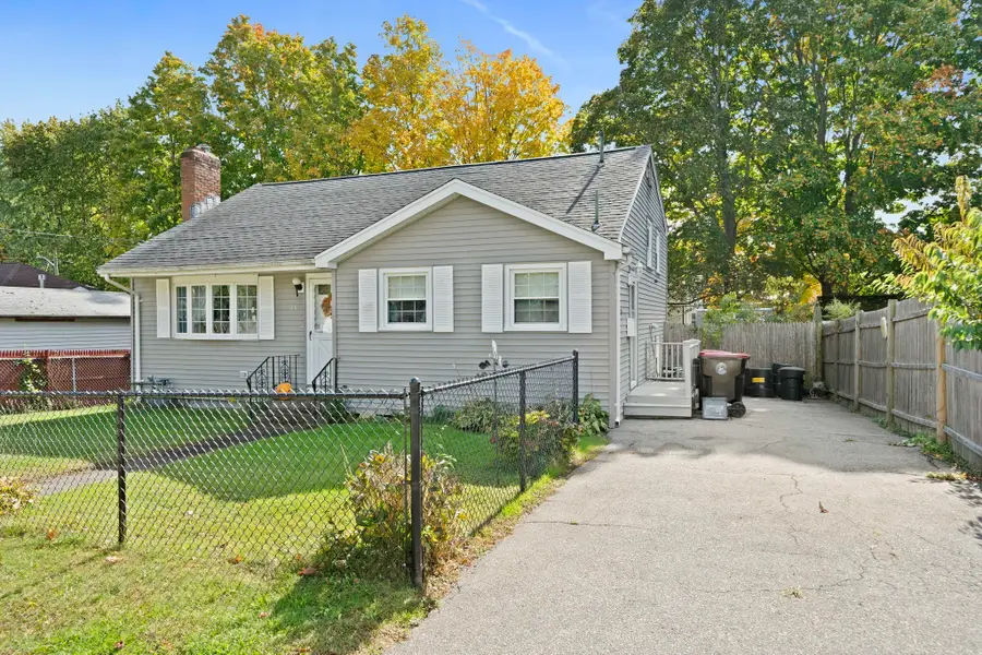 29 Aberdeen St, Brockton, MA 02302 - #2