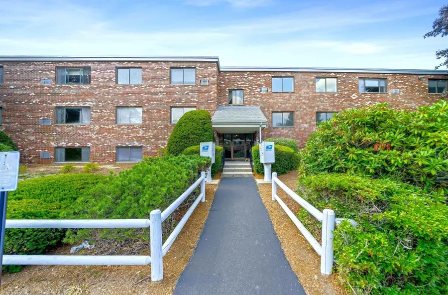 69 Milliken Ave #1A, Franklin, MA 02038 - #3