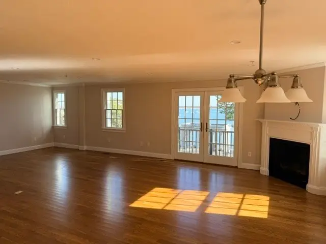 16 Carver St #201, Plymouth, MA 02360 - #2