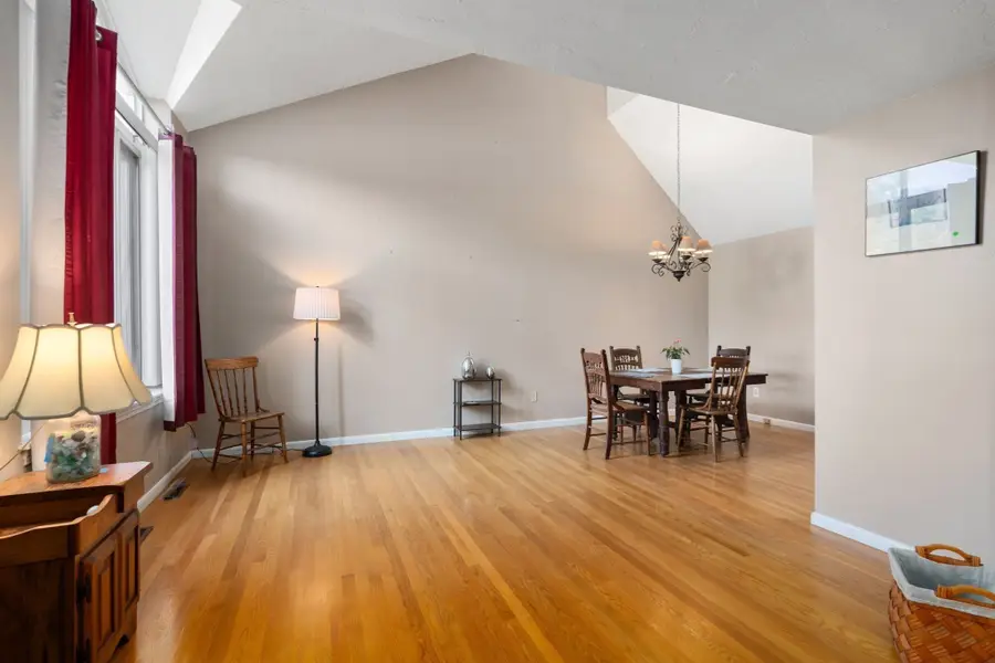 8 Lauren Drive #8, Rockland, MA 02370 - #3