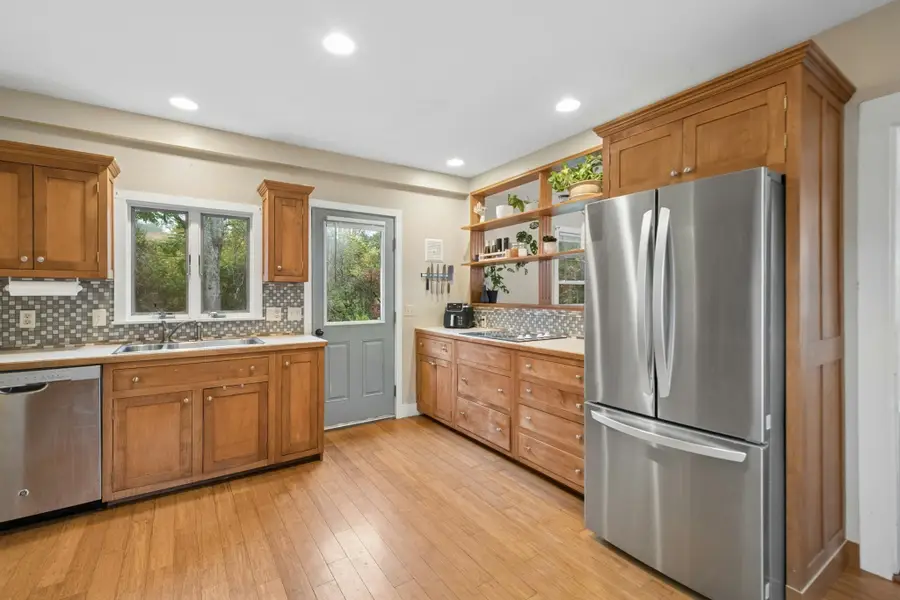 146 South St, Barre, MA 01005 - #2